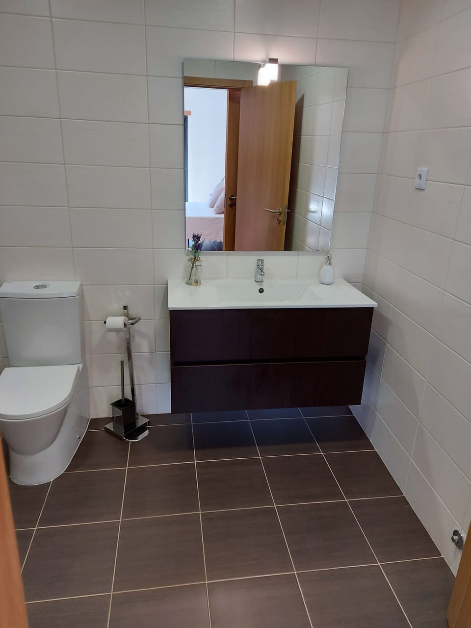 Casa de banho da suite principal.