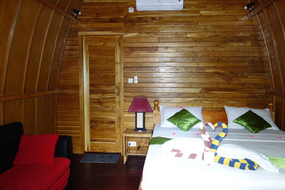 Deluxe Double Room | In-room safe, soundproofing, WiFi (free)