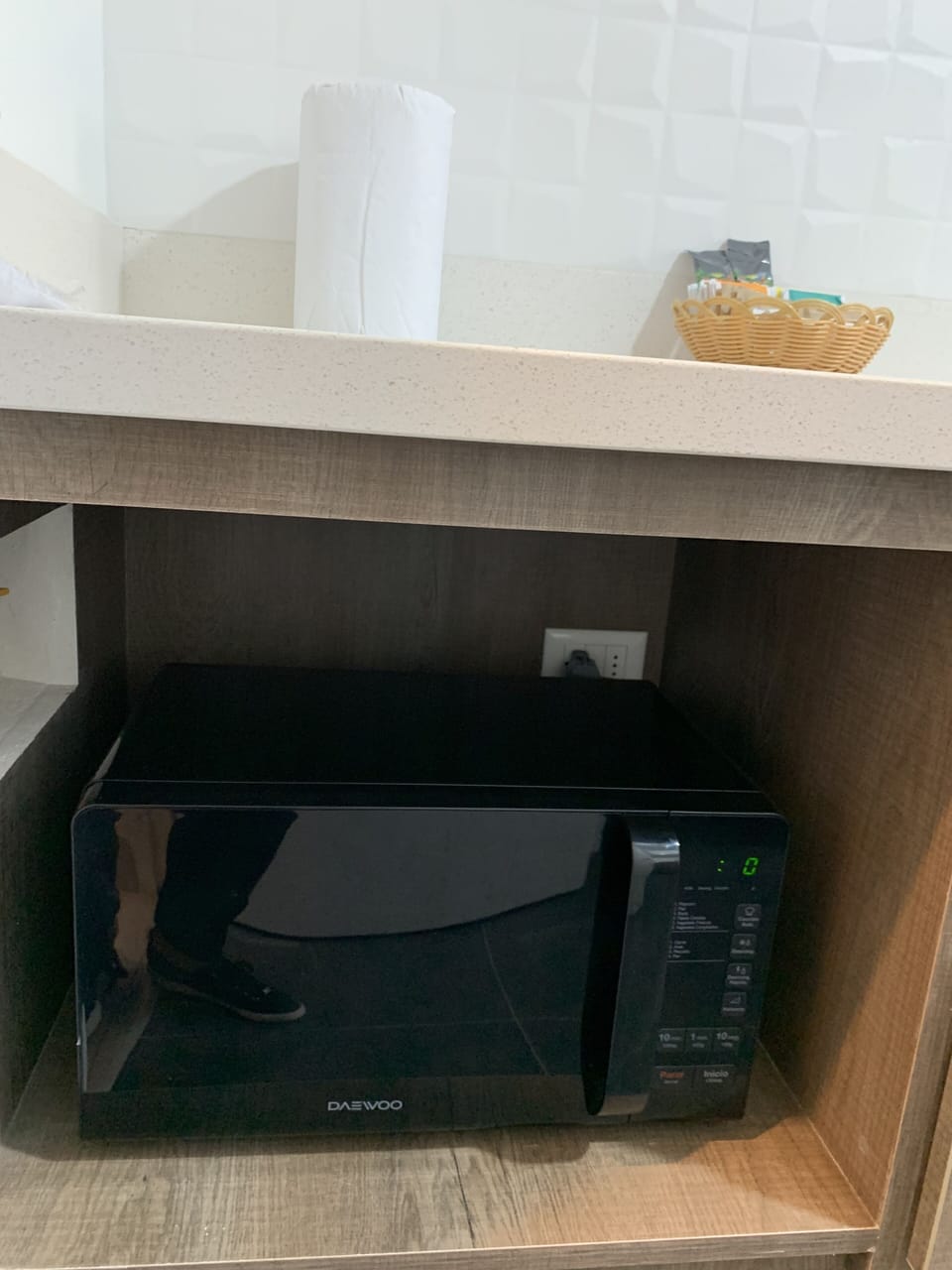 Business Apartment | Private kitchen | Full-size fridge, microwave, oven, toaster