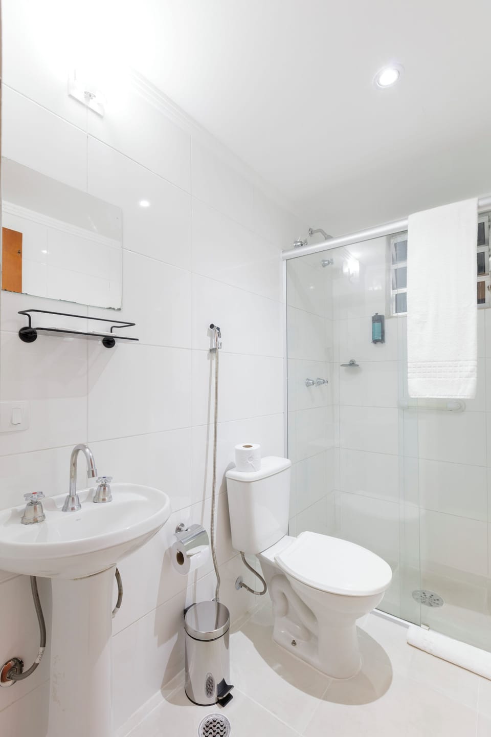 Shower, towels