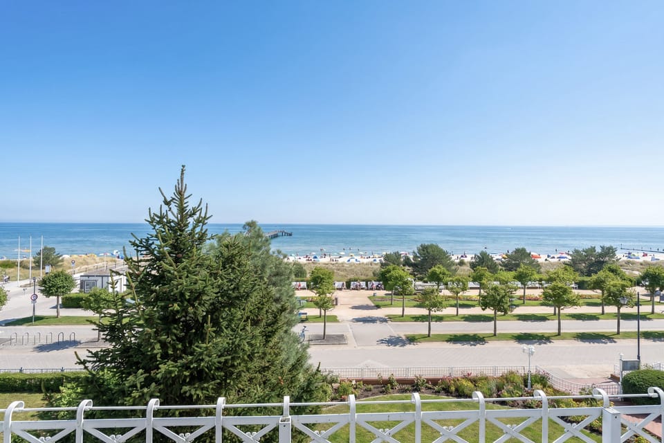 Beach/ocean view
