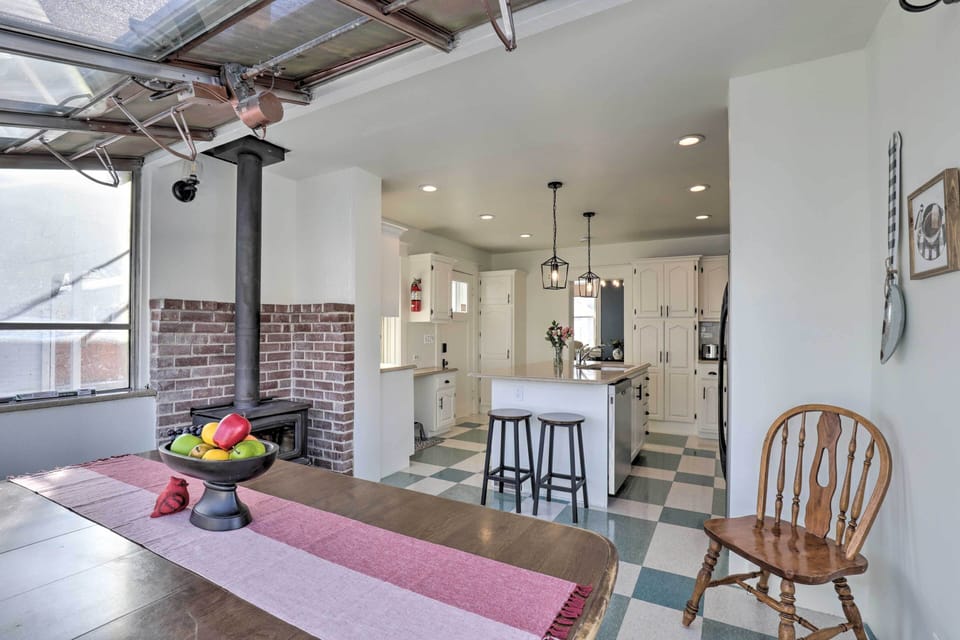 Dining Room | Kitchen