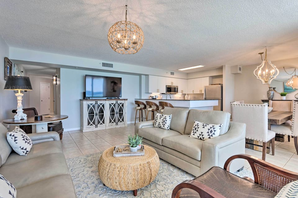 Living Room | Open-Concept Layout