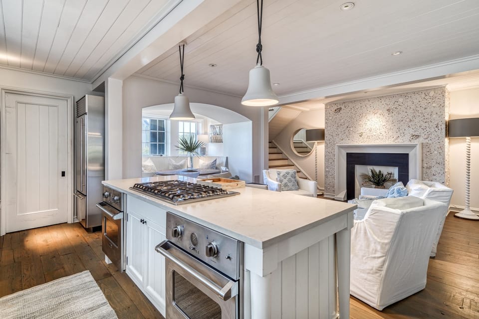 Gas stove and range available in kitchen