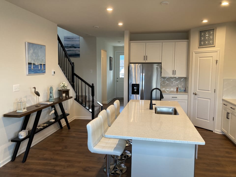Large kitchen with seating for 4