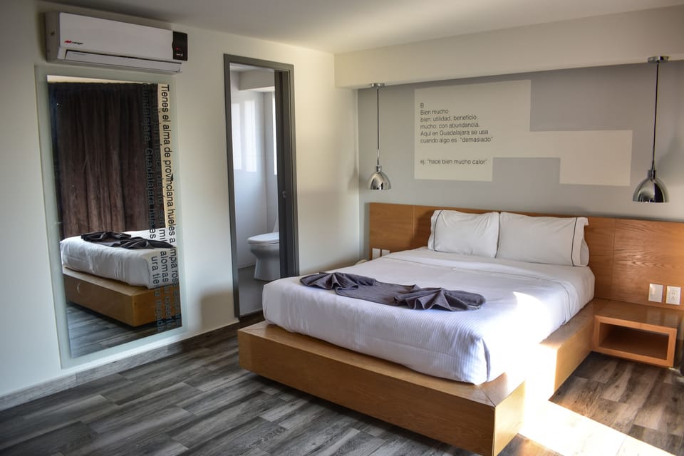 Junior Suite | In-room safe, desk, laptop workspace, blackout drapes
