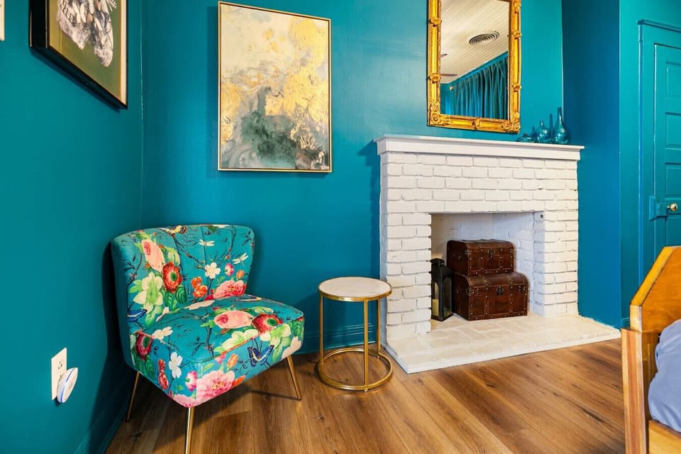 The Teal Room!