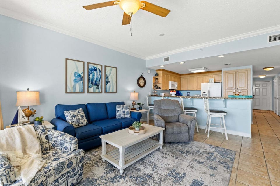 Gulf Front Living Area with Sleeper Sofa