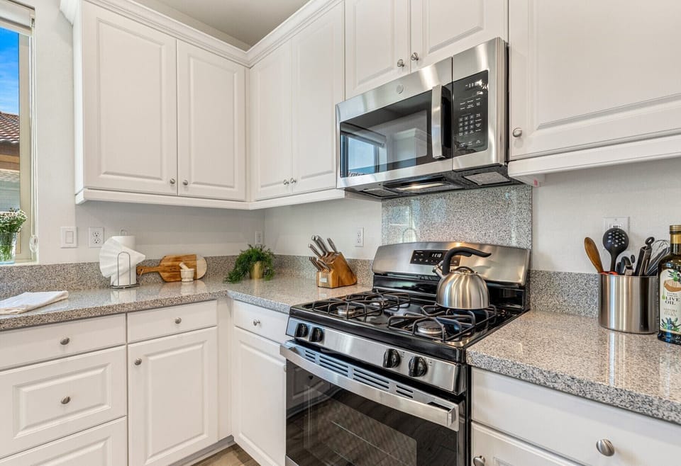 Fully stocked kitchen