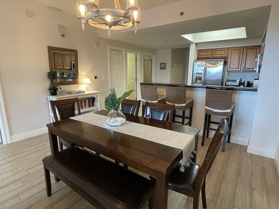 Dining area for 6 persons