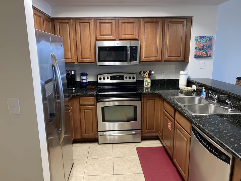 Well-equipped Stainless Steel Kitchen 