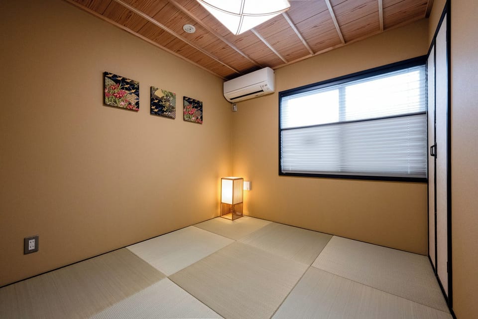 Classic Townhome | 1 bedroom, free WiFi, bed sheets