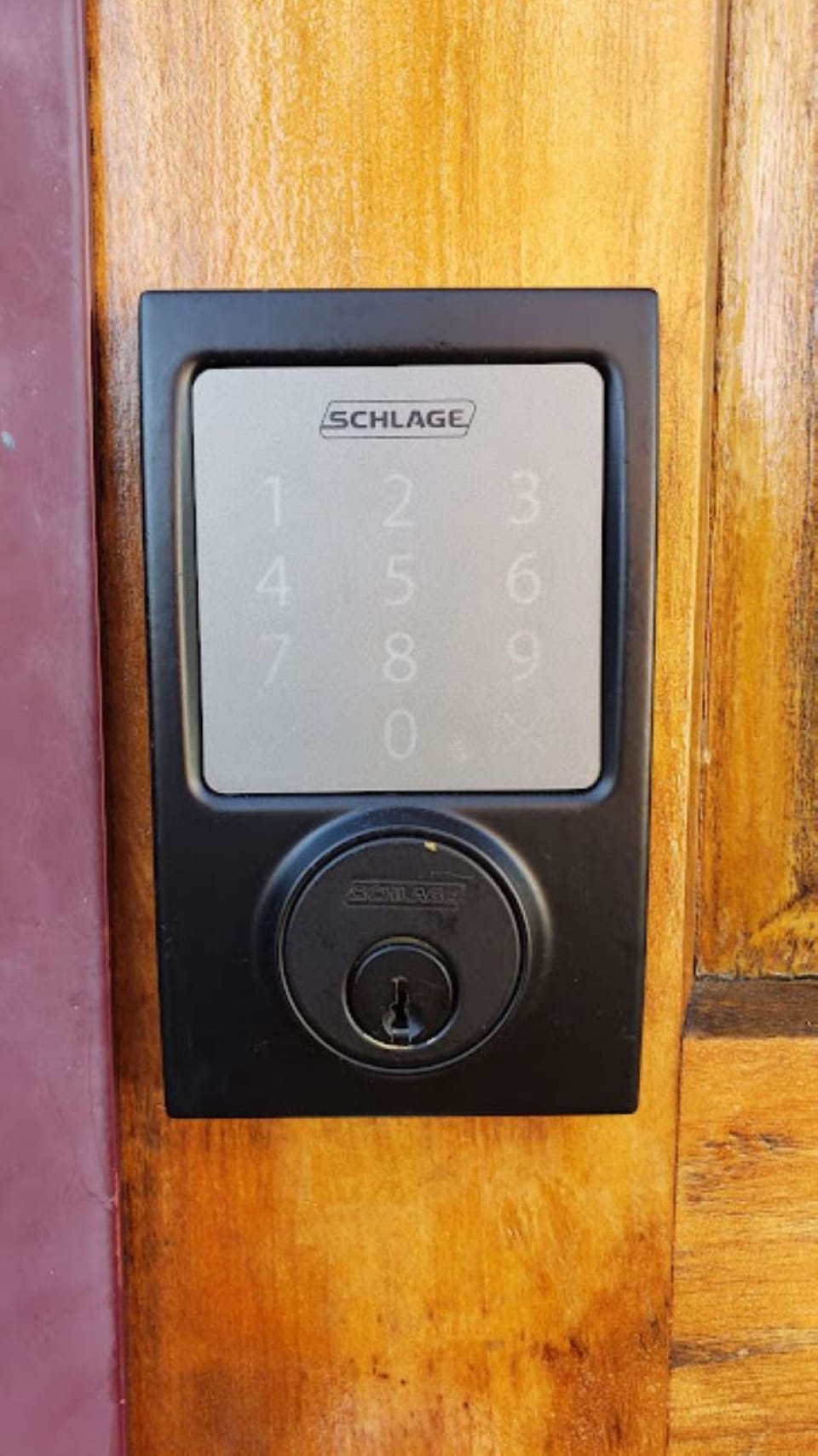 Smart lock open by pincode sending to you after booking