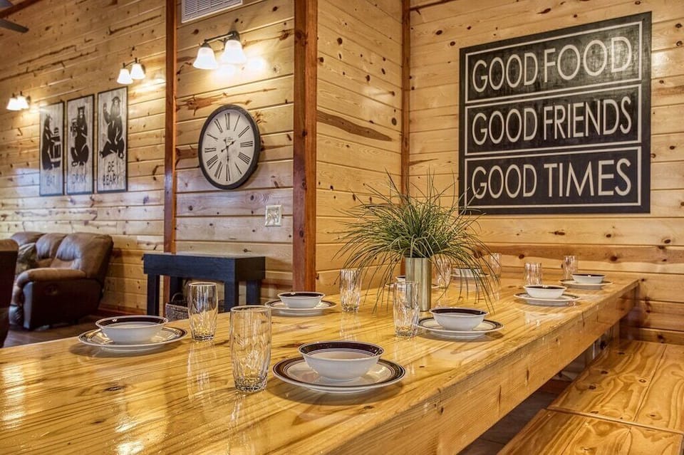 Eat, Drink and Be Beary's inviting dining table