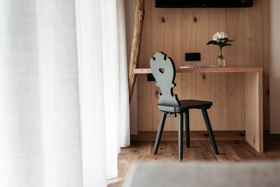 Junior Studio Suite | In-room safe, desk, soundproofing, free WiFi