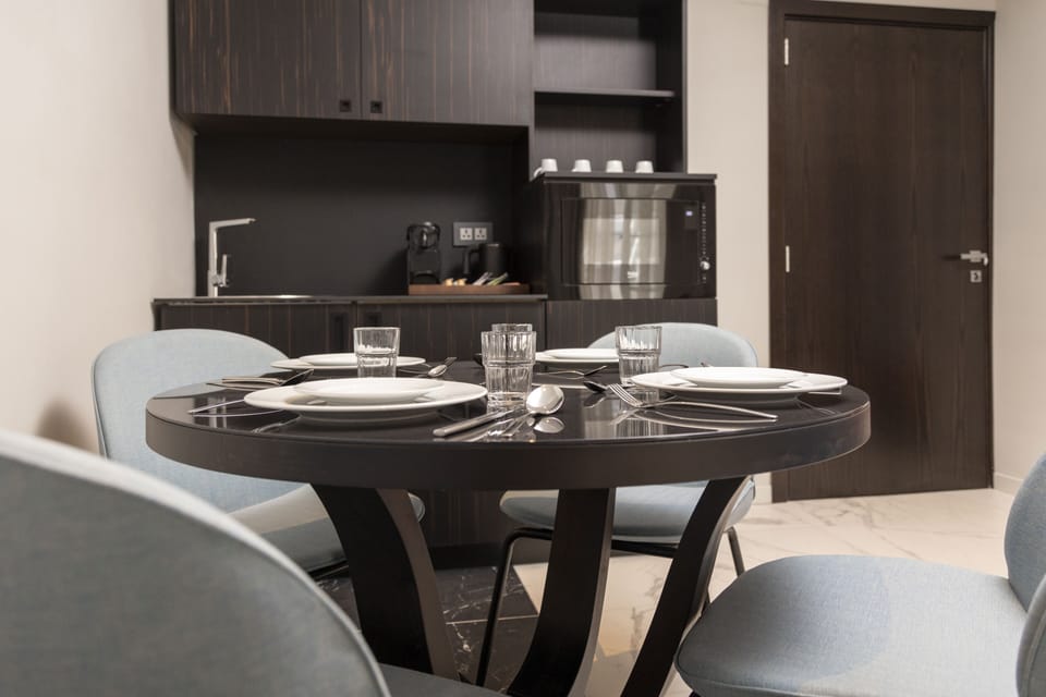 Duplex Suite, 1 Bedroom | Private kitchen | Espresso maker, electric kettle