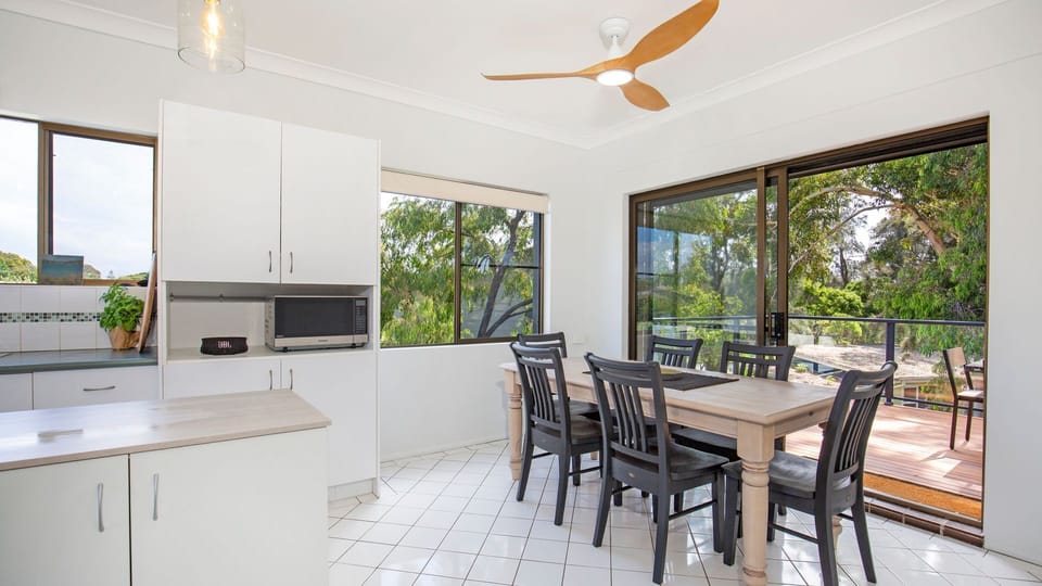 Fantastic chef's kitchen for preparing gourmet meals