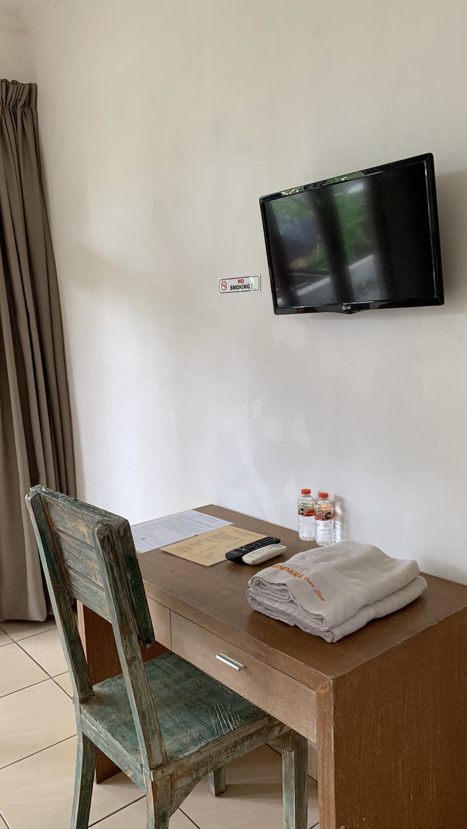 Standard Double Room | Desk, free WiFi, bed sheets