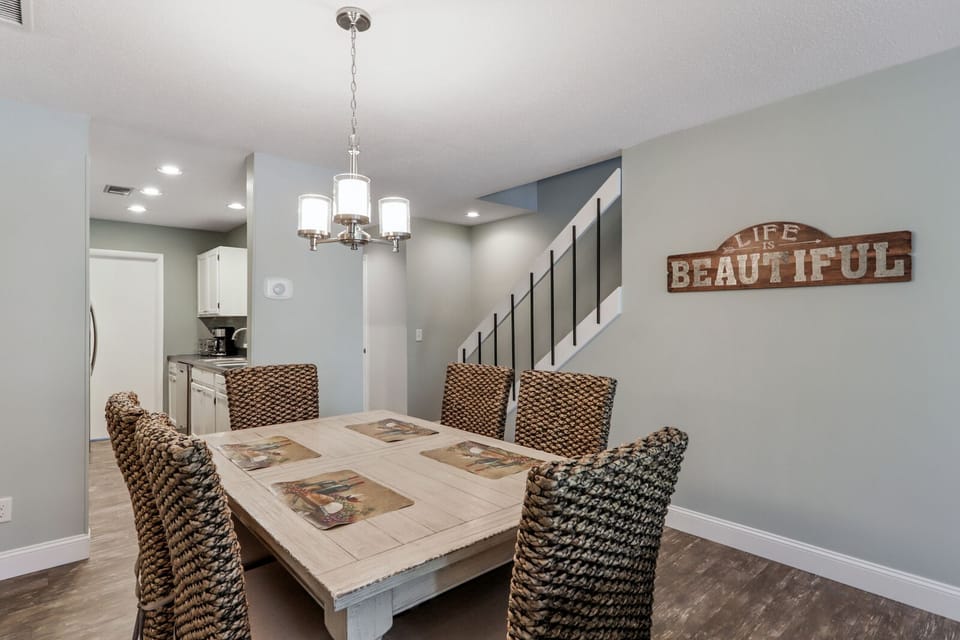 Dining Room 1
