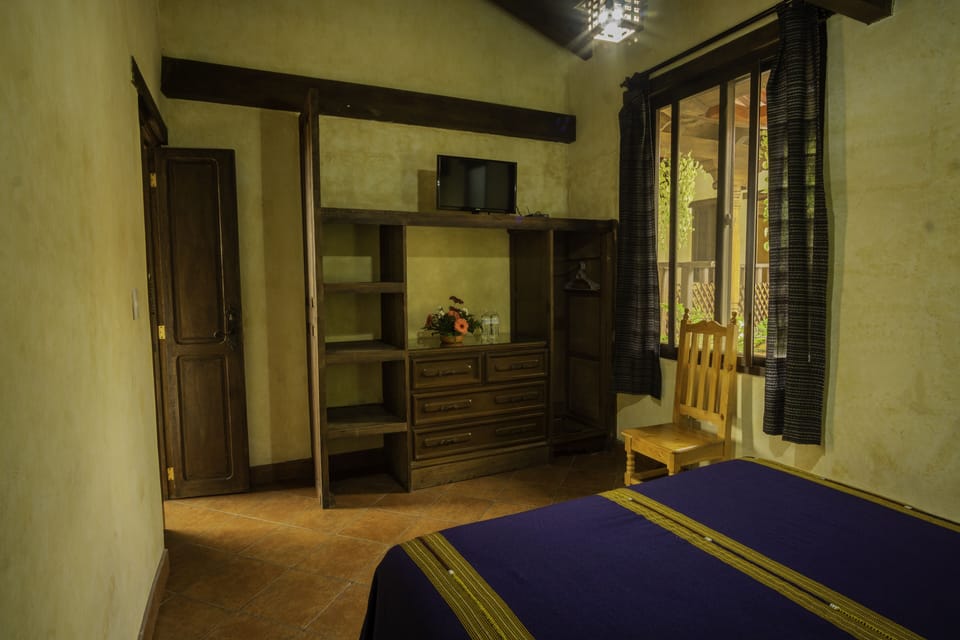 Standard Double Room | WiFi (free), bed sheets