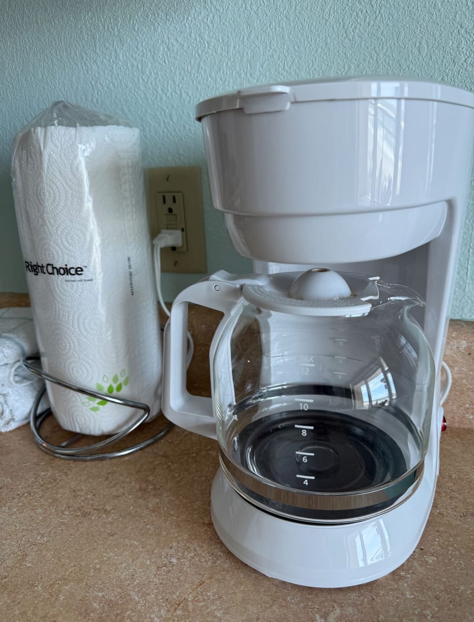 Coffee Station: Start your Myrtle Beach mornings with freshly brewed coffee at your convenience!