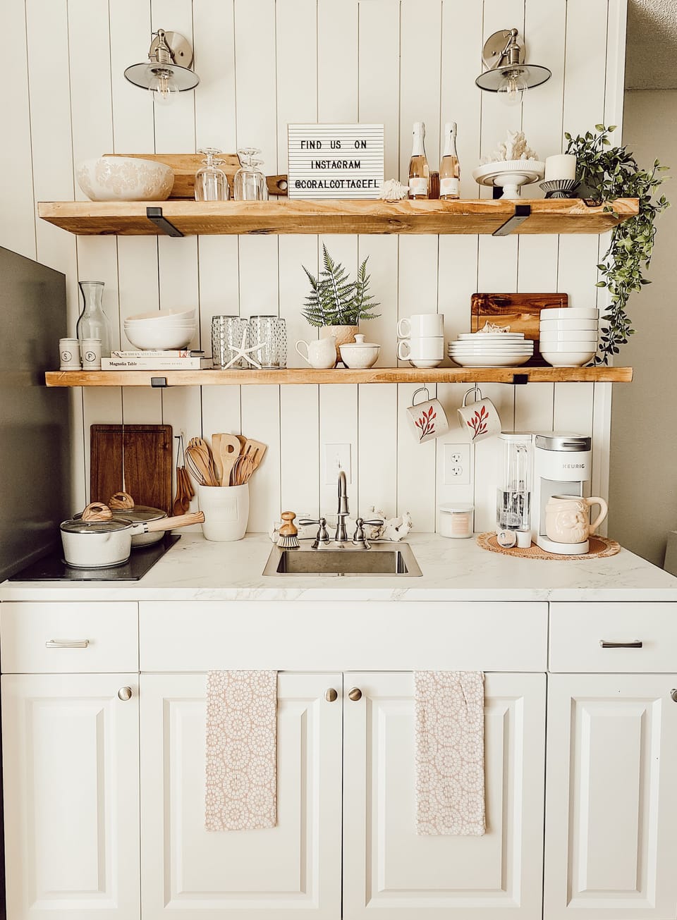 Open shelving kitchen