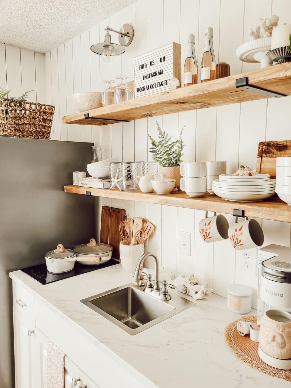 Pots/pans & utensils included