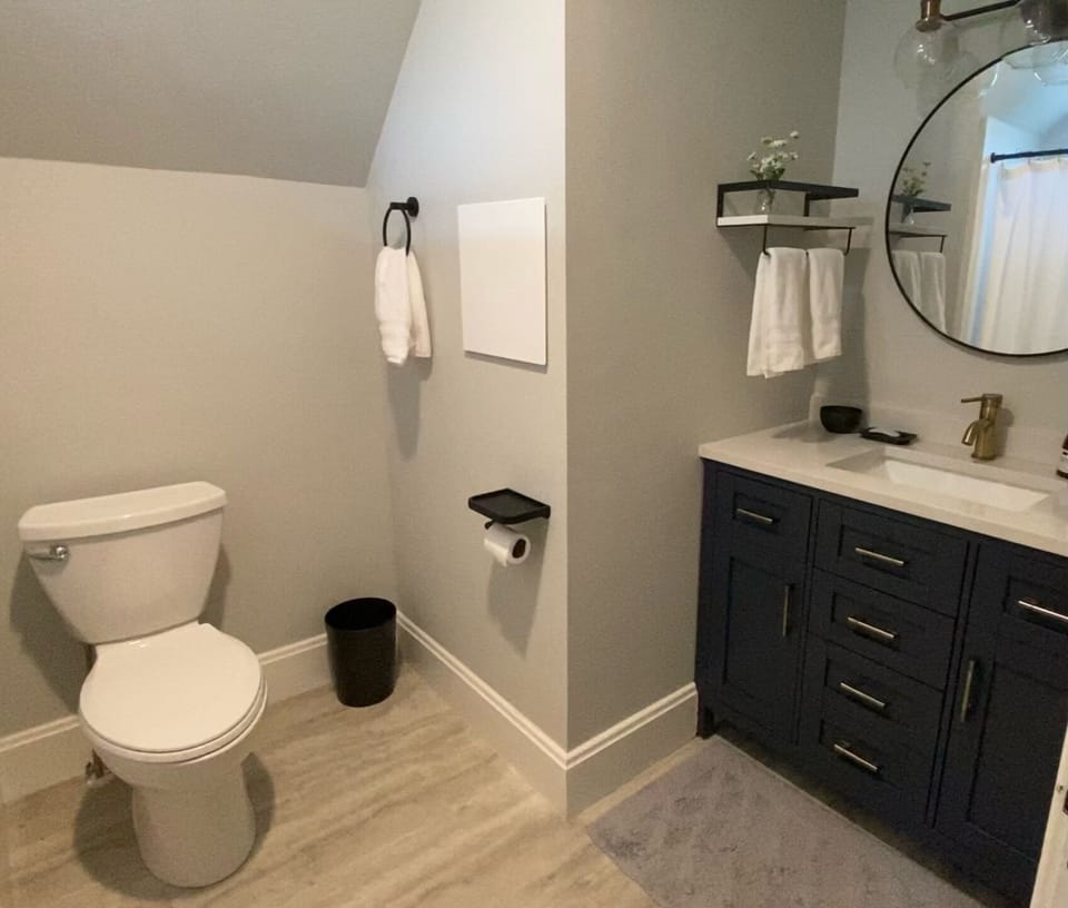 Upstairs Bathroom