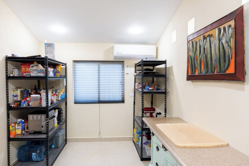 Kitchen storage