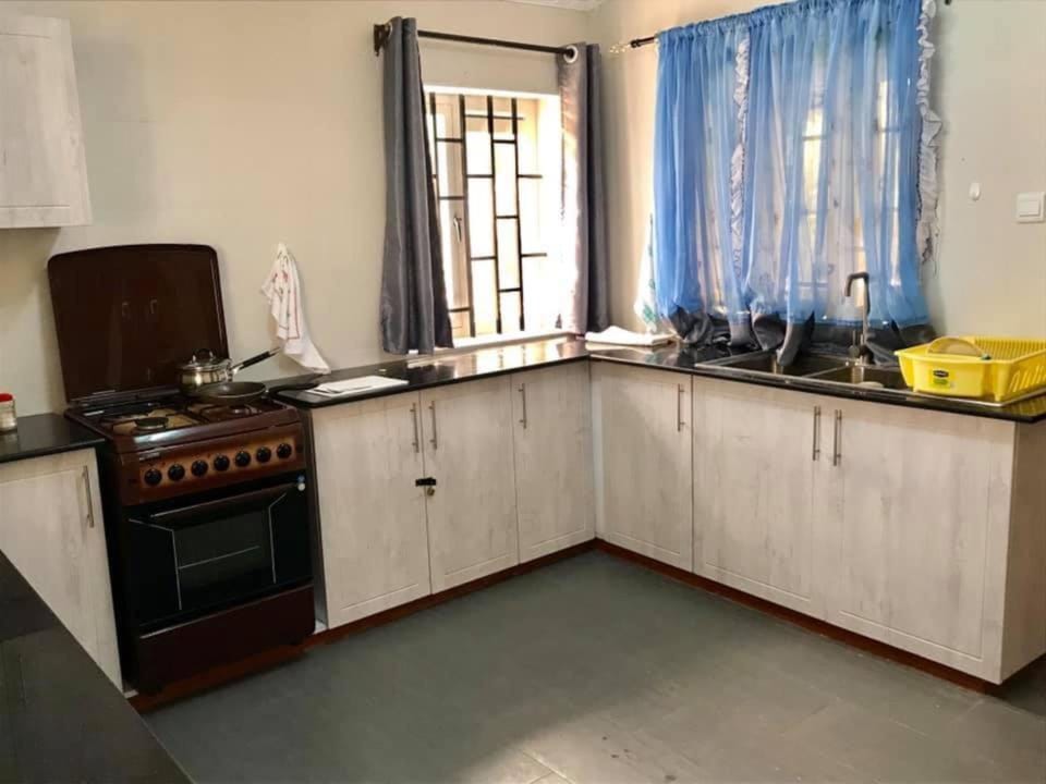 Microwave, electric kettle