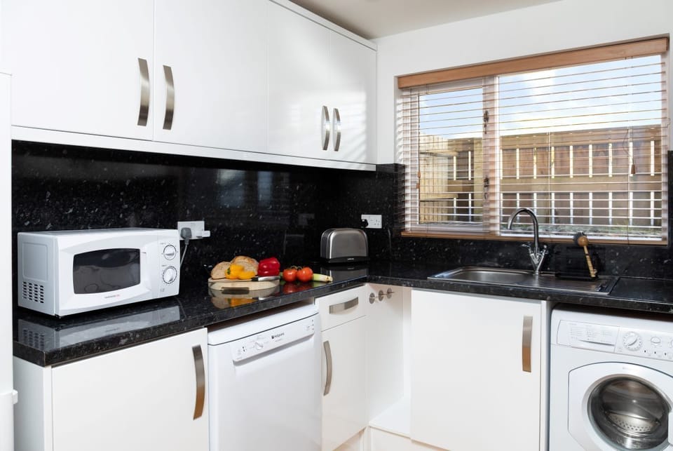 Spacious and well-equipped kitchen