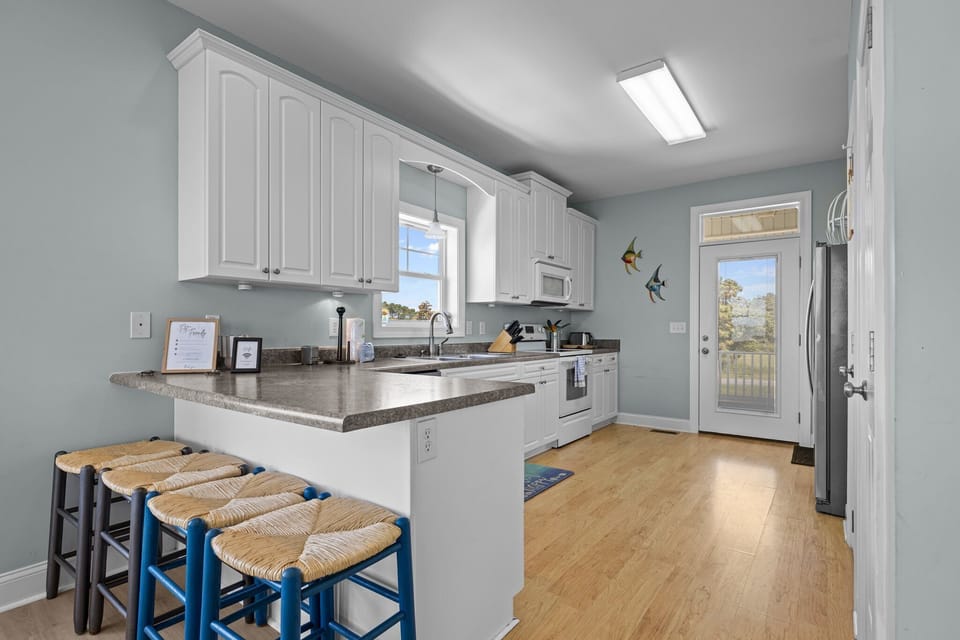 Bar/Kitchen