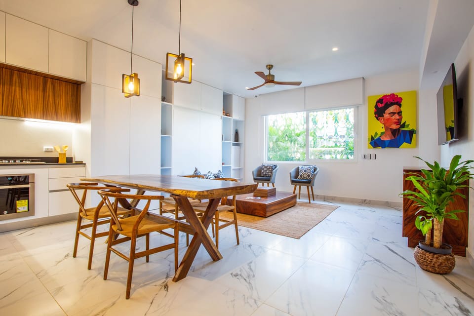 Unique decoration in well located condo
