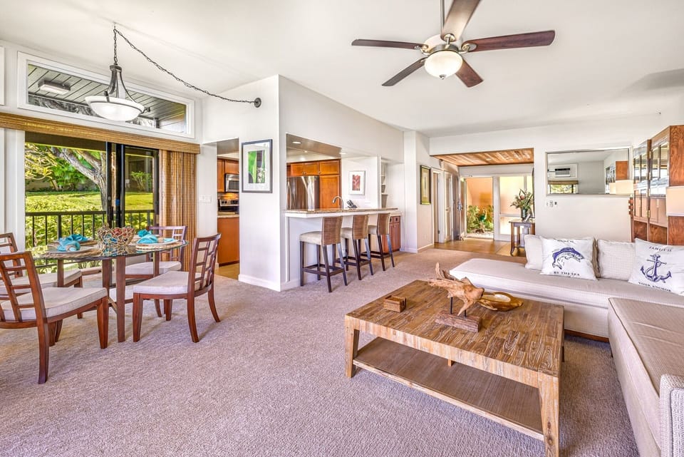 Villa, 2 Bedrooms | Living area | Smart TV