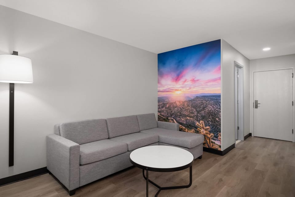 Suite, 1 King Bed, Non Smoking | Premium bedding, down comforters, pillowtop beds, desk