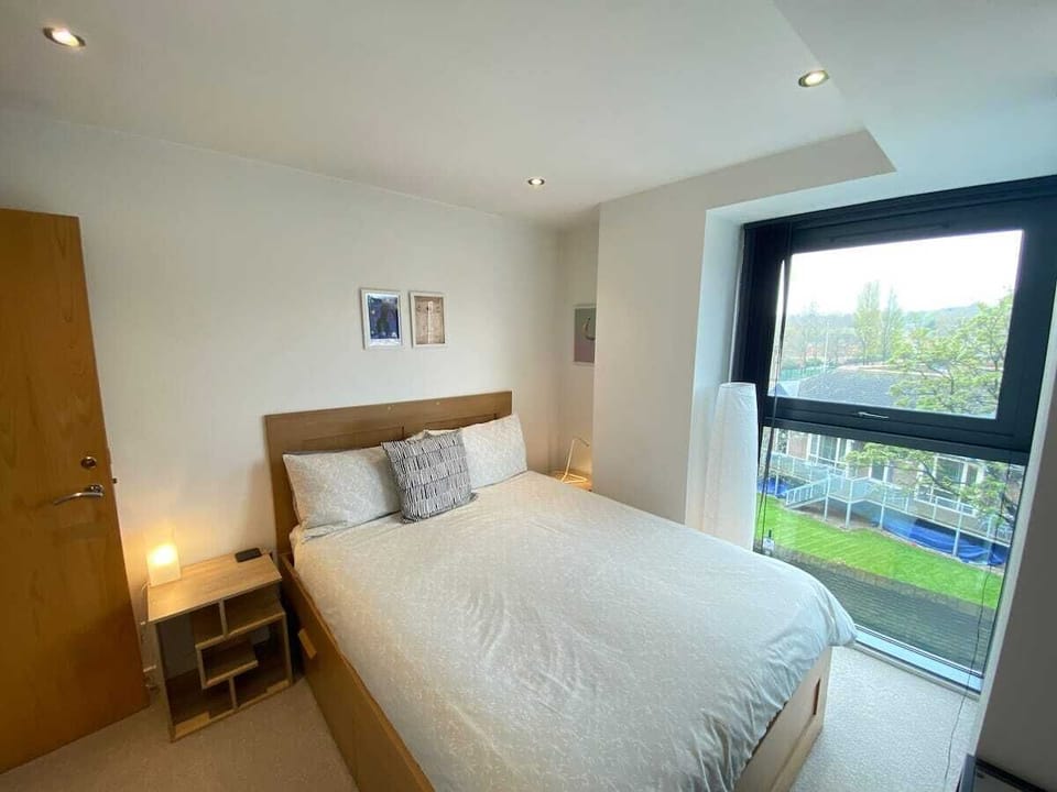Main bedroom with king size bed.