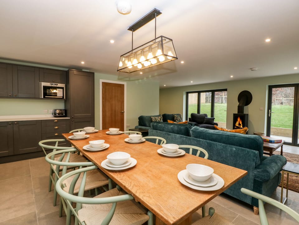 Cottage | Private kitchen | Fridge, microwave, dishwasher, electric kettle