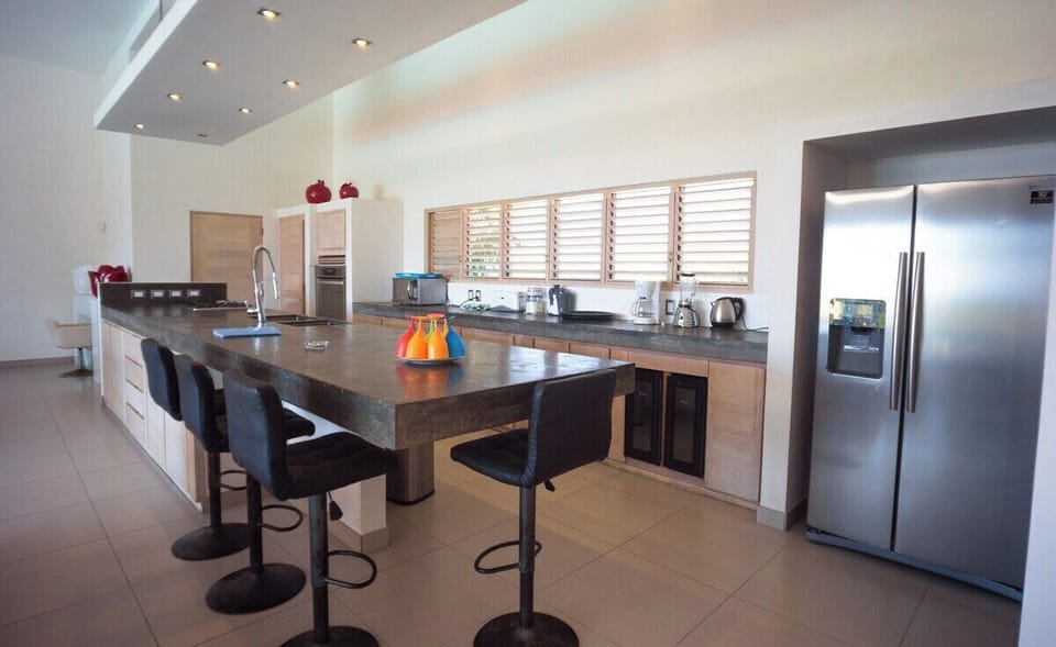 V16a VAD Villa Panaema  · Luxury villa Panaema sea view, pool table & jettub (282)