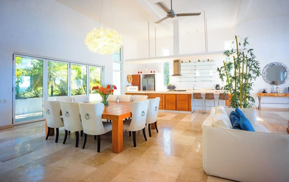 V17 Casa Quivira  · Huge waterfall pool with jet tub & 180° oceanview (361)