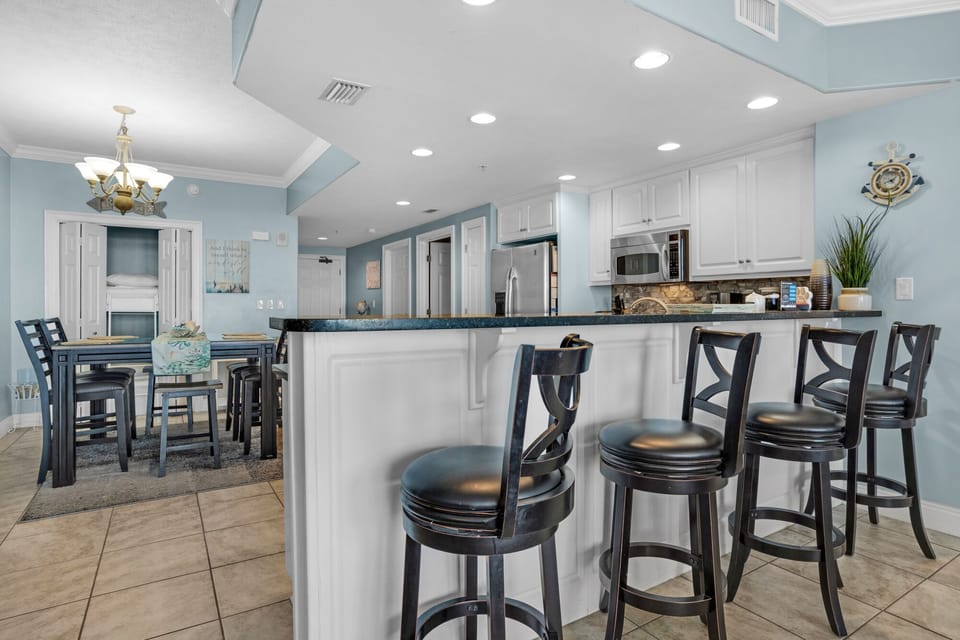 Condo, Multiple Beds, Pool Access | Private kitchen | Coffee/tea maker, fridge, microwave, oven