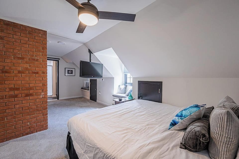 Penthouse master suite