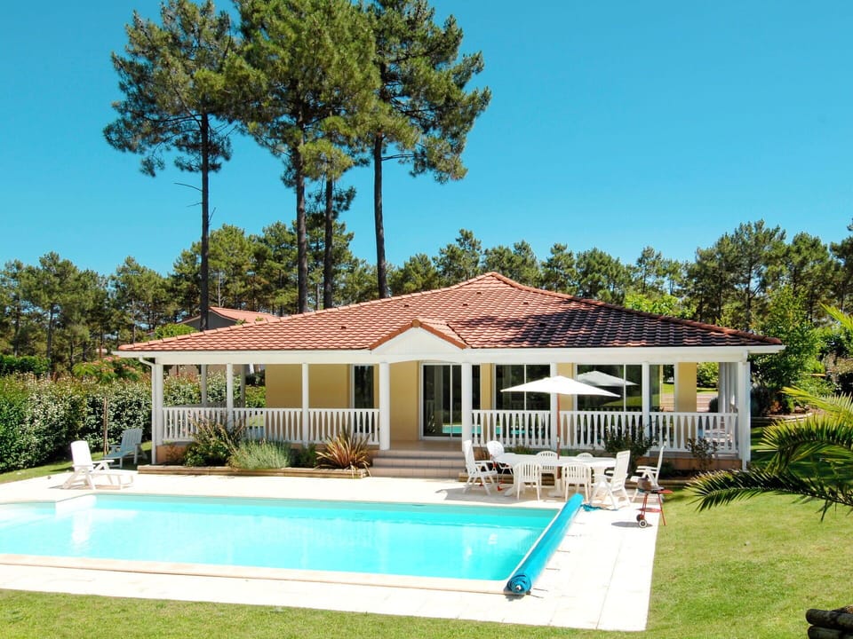 Plant, Building, Sky, Window, Swimming Pool, Tree, House, Shade, Cottage, Land Lot
