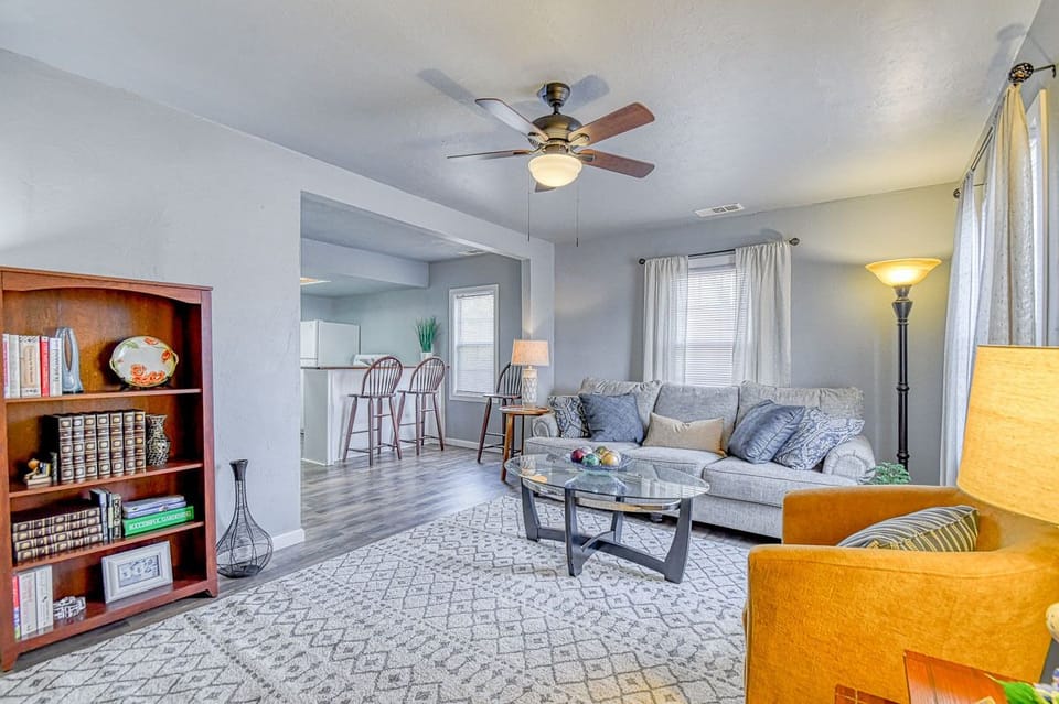 Living room looking into kitchen