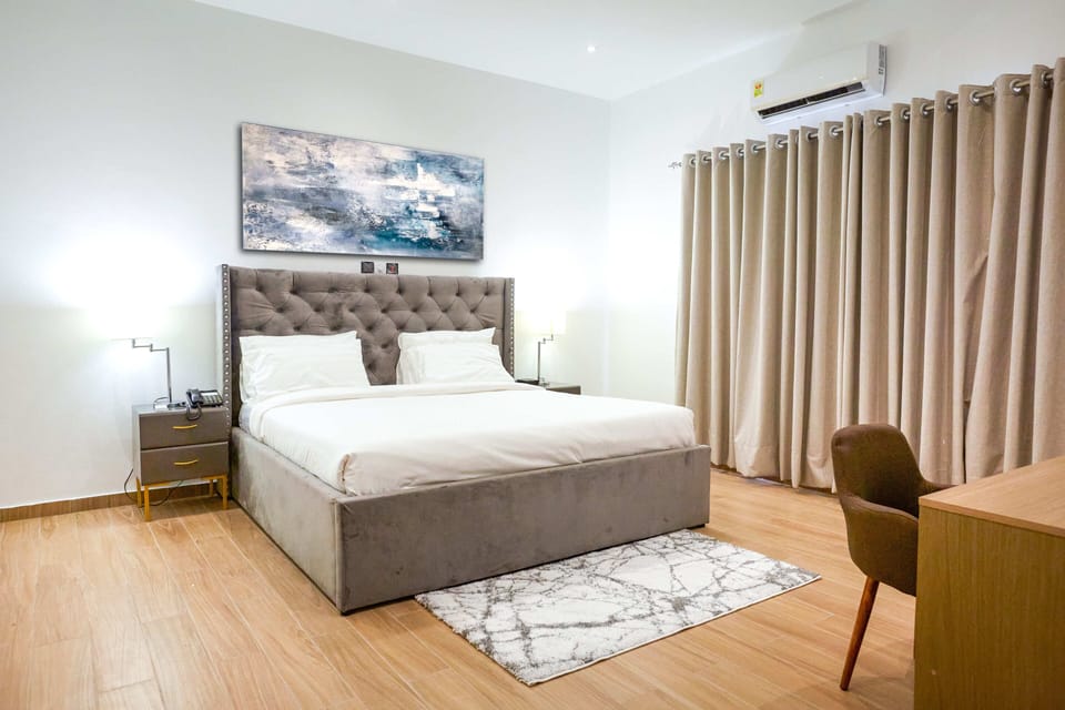 Executive Room | Desk, laptop workspace, WiFi (free), individually decorated