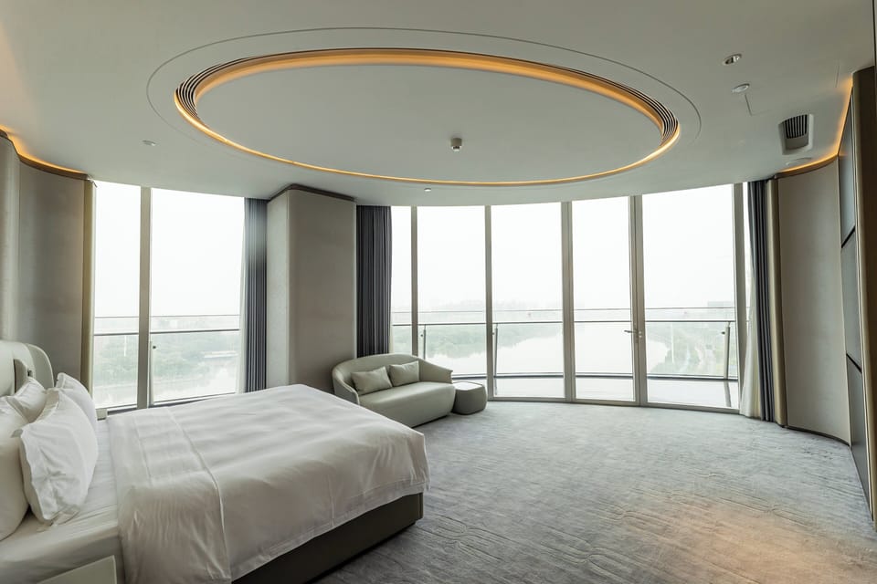 Room, 1 Bedroom | Premium bedding, down comforters, minibar (some free items)