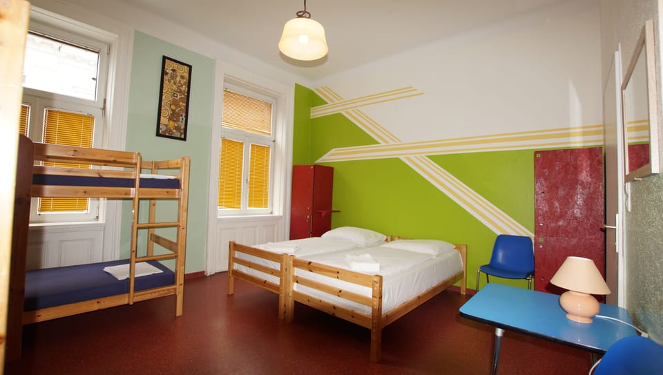 Private 4 Bed ensuite | Desk, blackout drapes, iron/ironing board, free WiFi