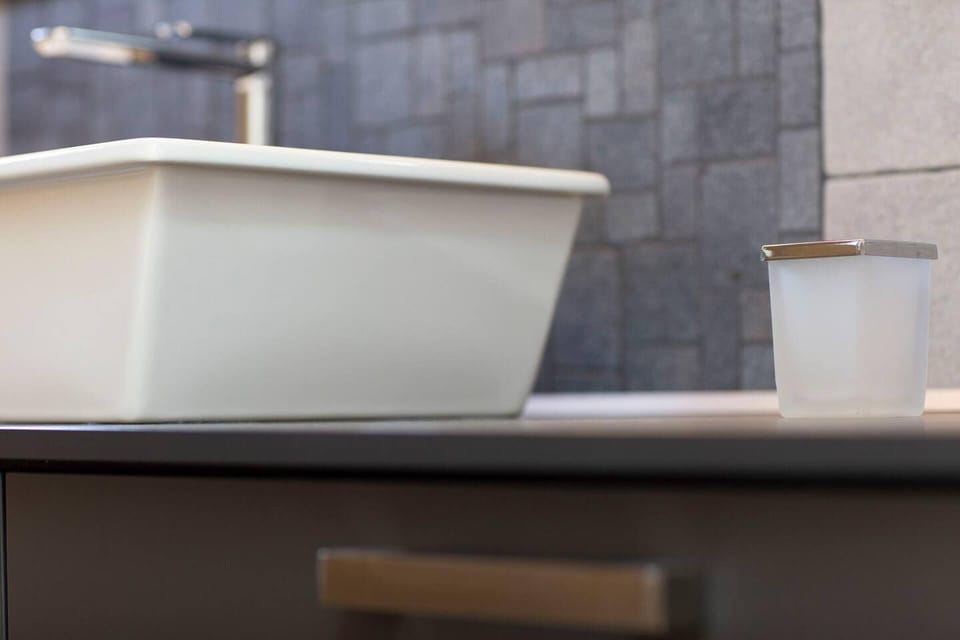 House | Bathroom | Shower, hair dryer, towels