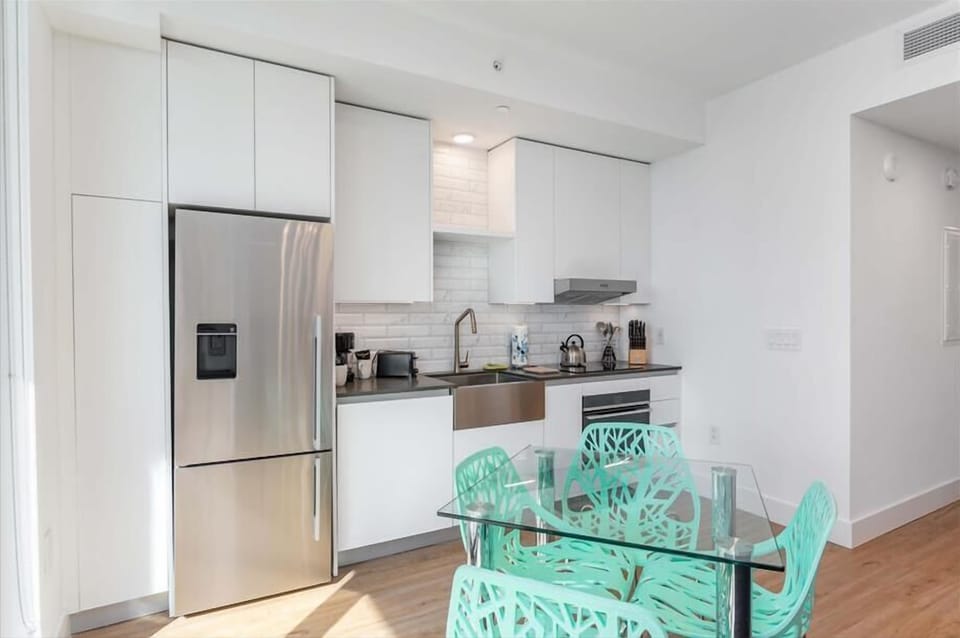 Miami Studio Dining Room