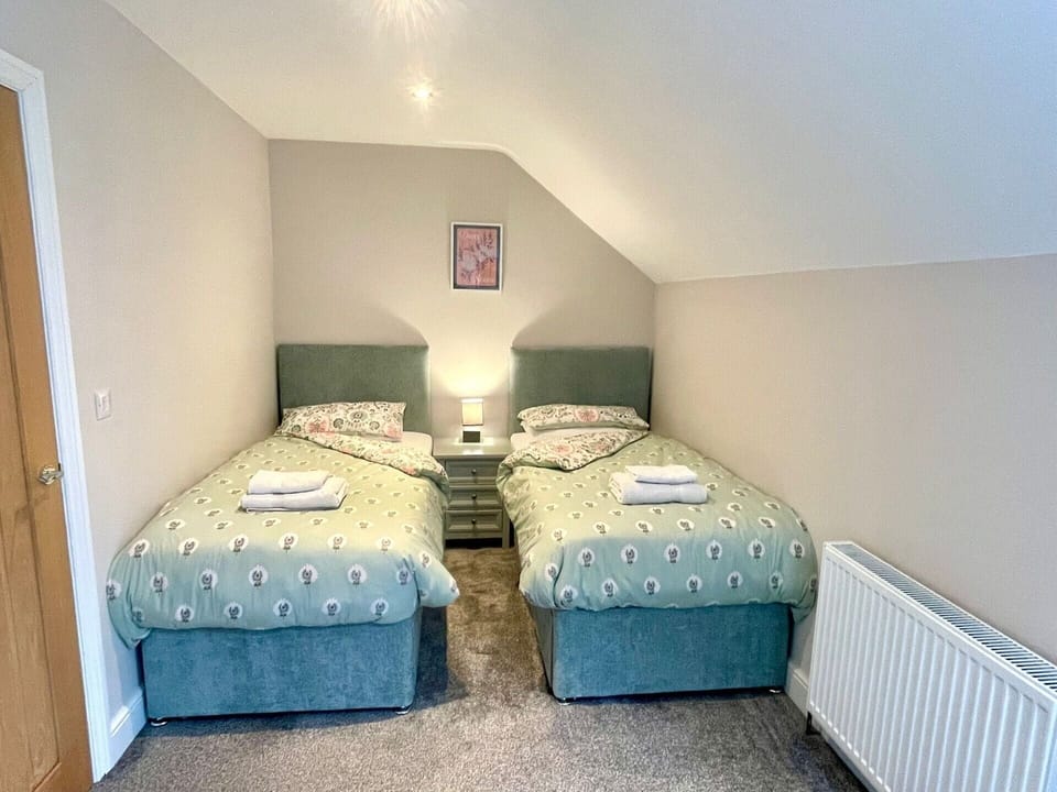 Cottage | 3 bedrooms, individually decorated, individually furnished, free WiFi