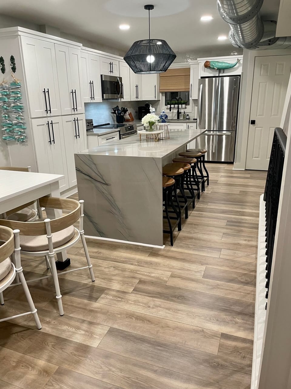 Additional Bar Seating for Dining
